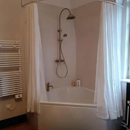 Manoir De فندق مبيت وإفطار *