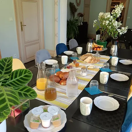 Manoir De فندق مبيت وإفطار *